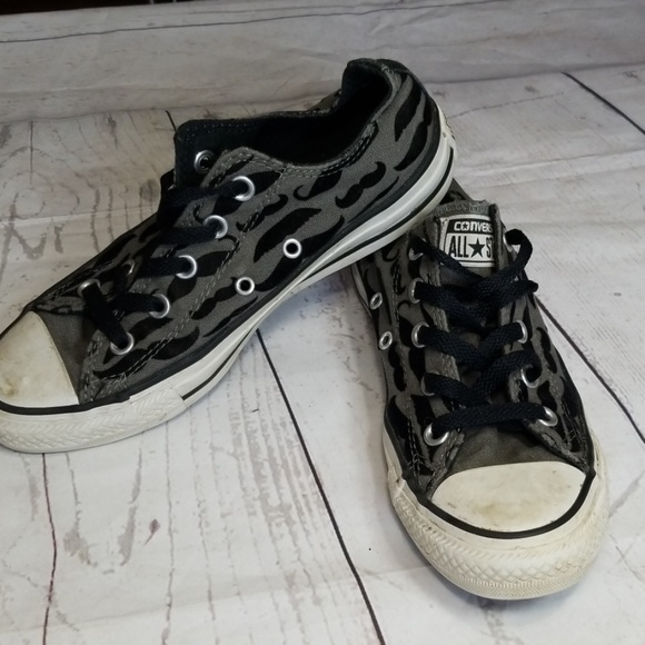 moustache converse